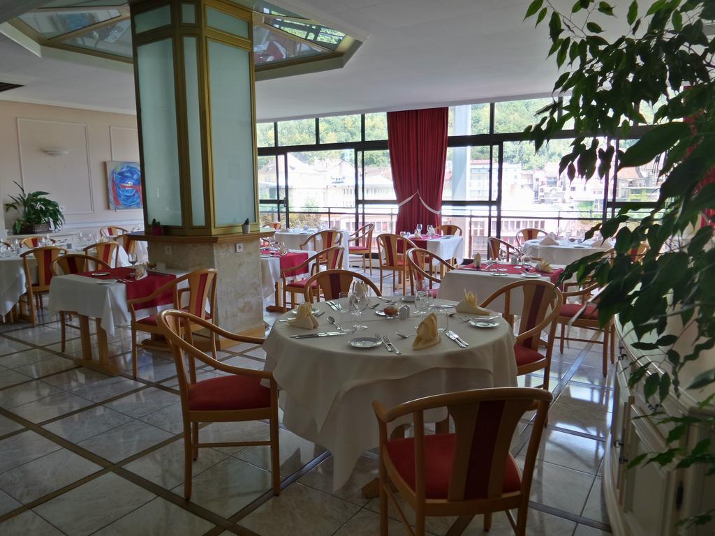 Jura Hotel Restaurant Le Panoramic Saint-Claude Exterior foto