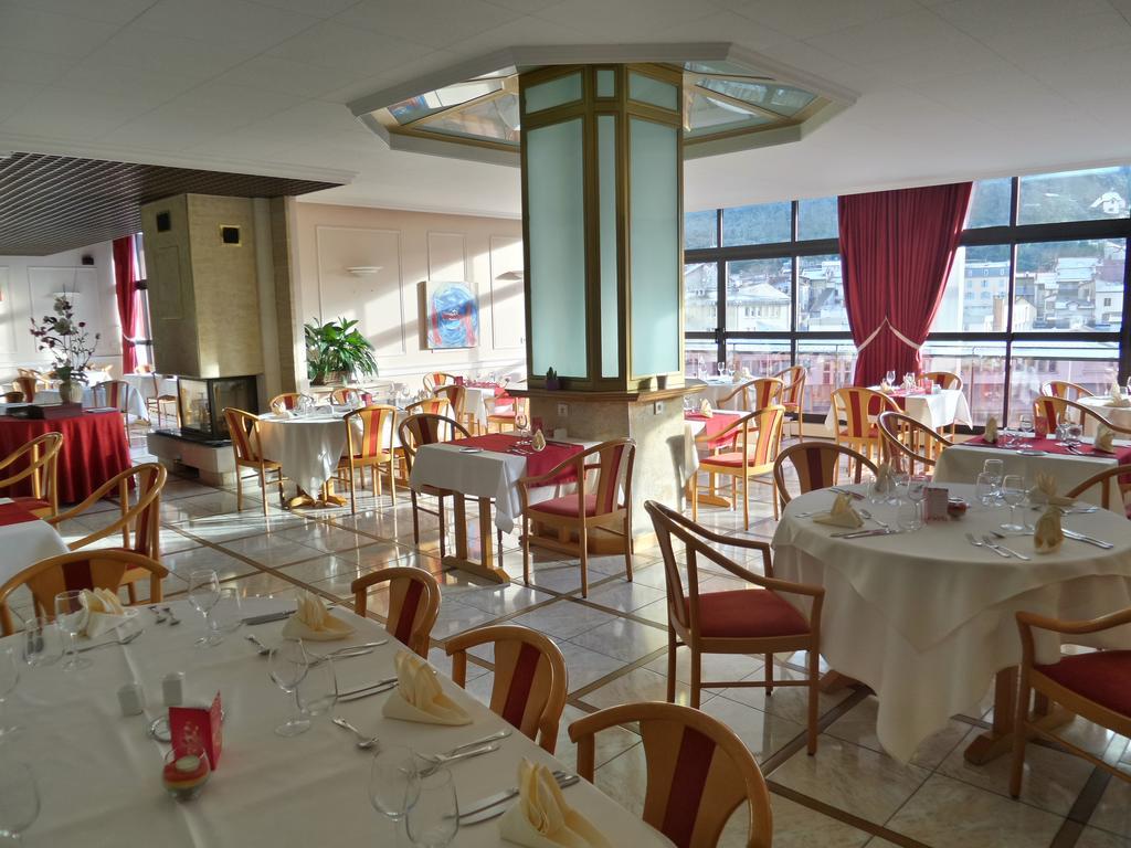 Jura Hotel Restaurant Le Panoramic Saint-Claude Exterior foto