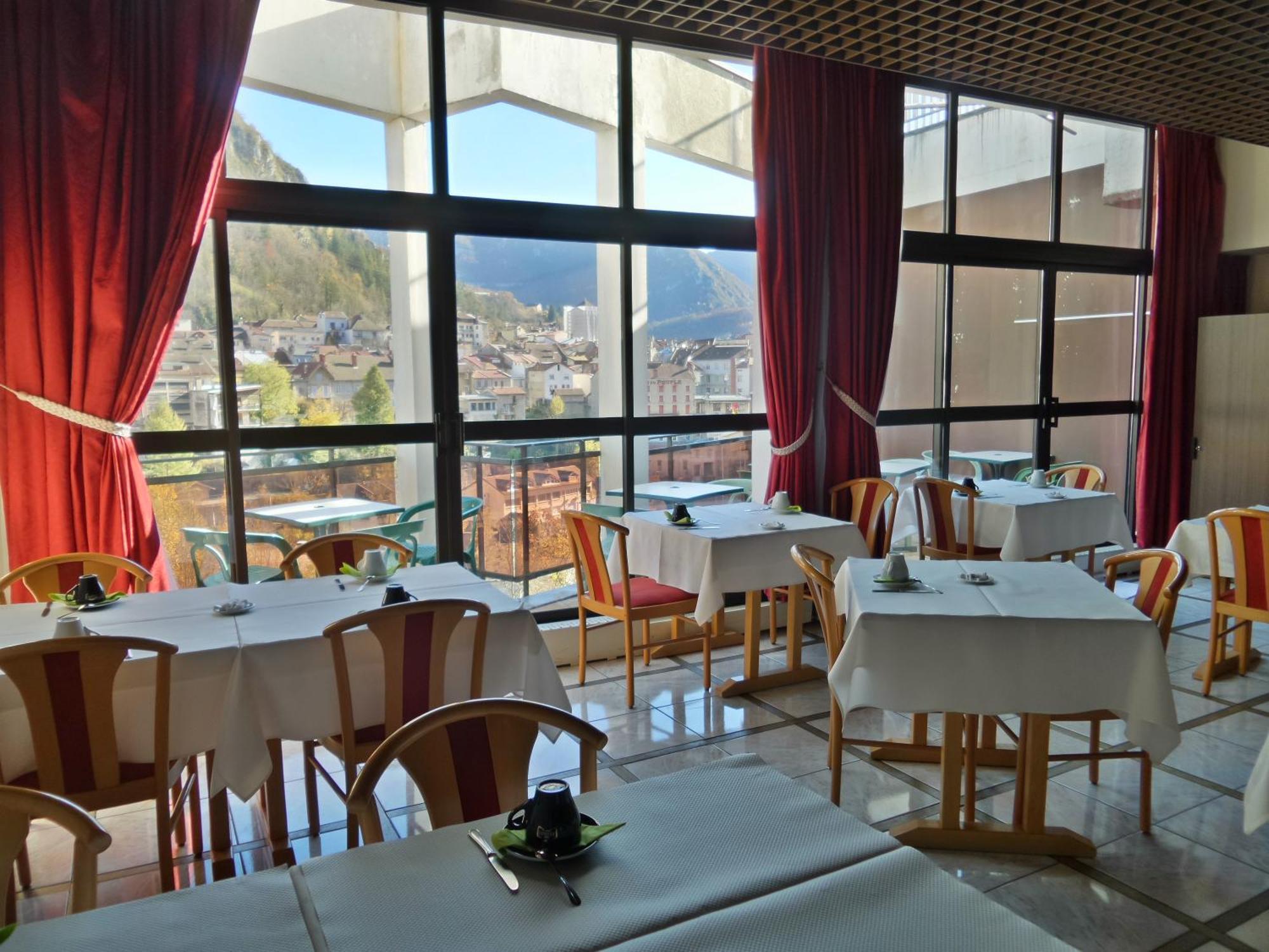 Jura Hotel Restaurant Le Panoramic Saint-Claude Exterior foto